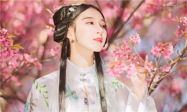 乌苏供卵试管婴儿：助您实现家庭梦想的科学方案